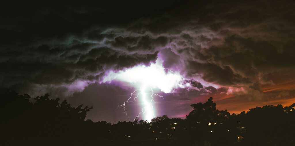 sam tsonis 9fsfofokpr0 unsplash